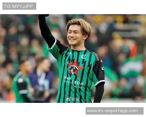 上田绮世状态火热半场梅开二度助力球队领跑荷甲射手榜 上田绮世状态火热半场梅开二度助力球队领跑荷甲射手榜