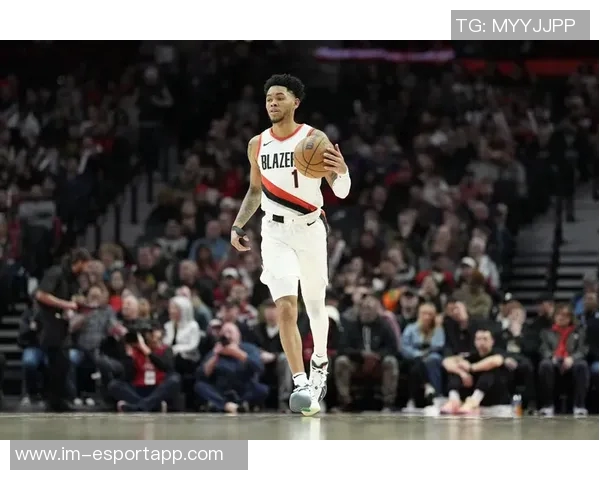 安芬尼西蒙斯表现出色砍下23分马祖拉称其值得更多出场时间