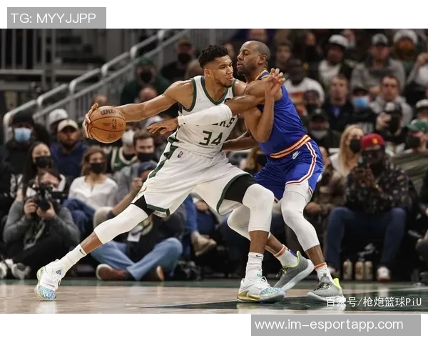 科尔强调无球体系需具备马卡或水花级别球员以优化战术布局