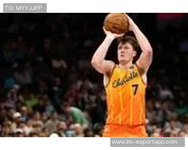 克尼佩尔表现惊艳4号秀16投7中斩获20分12篮板2助攻展现新秀风采