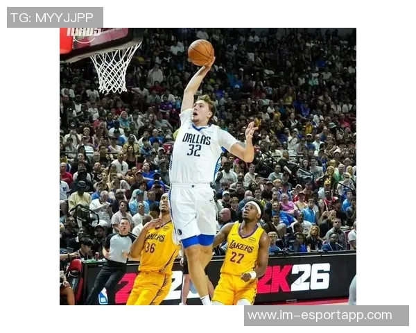 森林狼上半场狂胜独行侠17分里德表现出色弗拉格贡献6分克莱状态低迷未得分