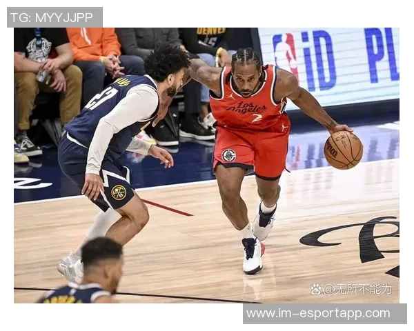 莱昂纳德全能表现助力球队20投10中斩获25分3篮板4助攻3抢断展现实力