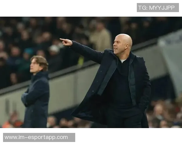 卡拉格调整利物浦首发阵容维尔茨替换加克波埃基蒂克与伊萨克齐登场