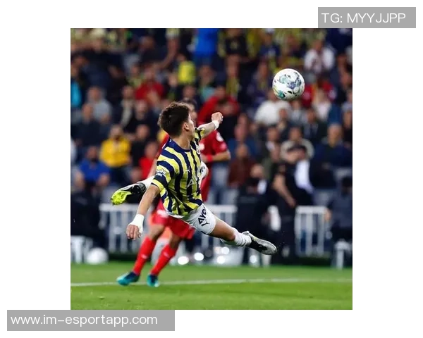 内马尔盛赞居莱尔为世界最佳中场土耳其美女球员专访精彩回顾